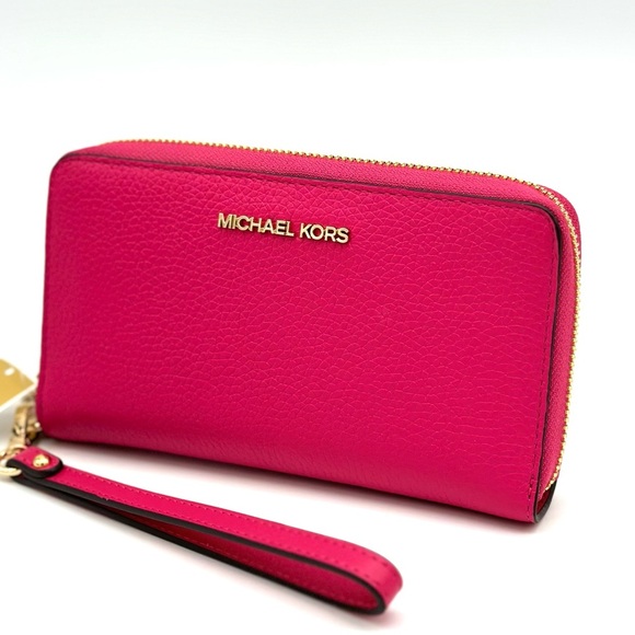 Michael Kors Handbags - Michael Kors JST LG Flat MF Phone Case Wallet Electric Pink
